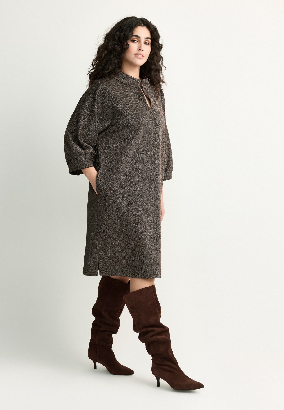 Kurzes Kleid mit Lurex