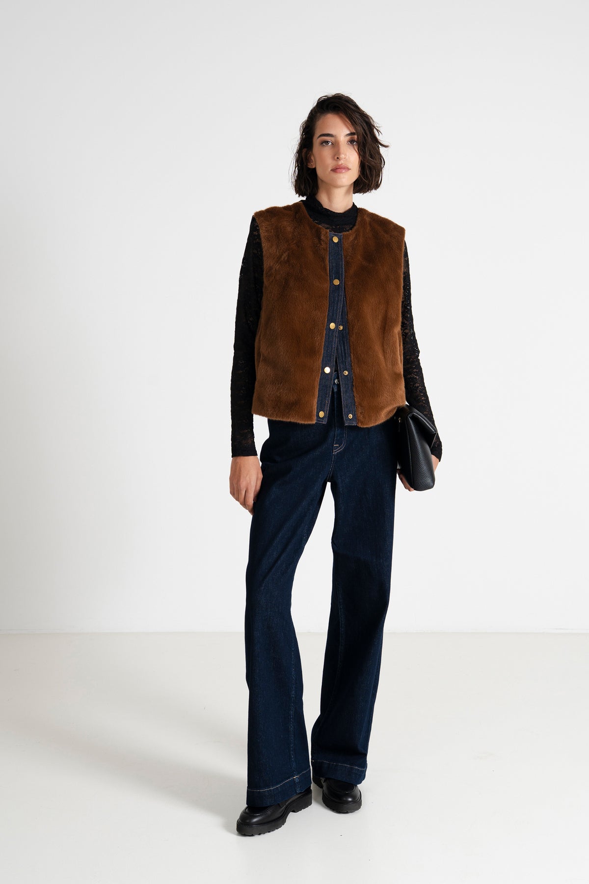 61808-01-9011_8_ecom.jpg