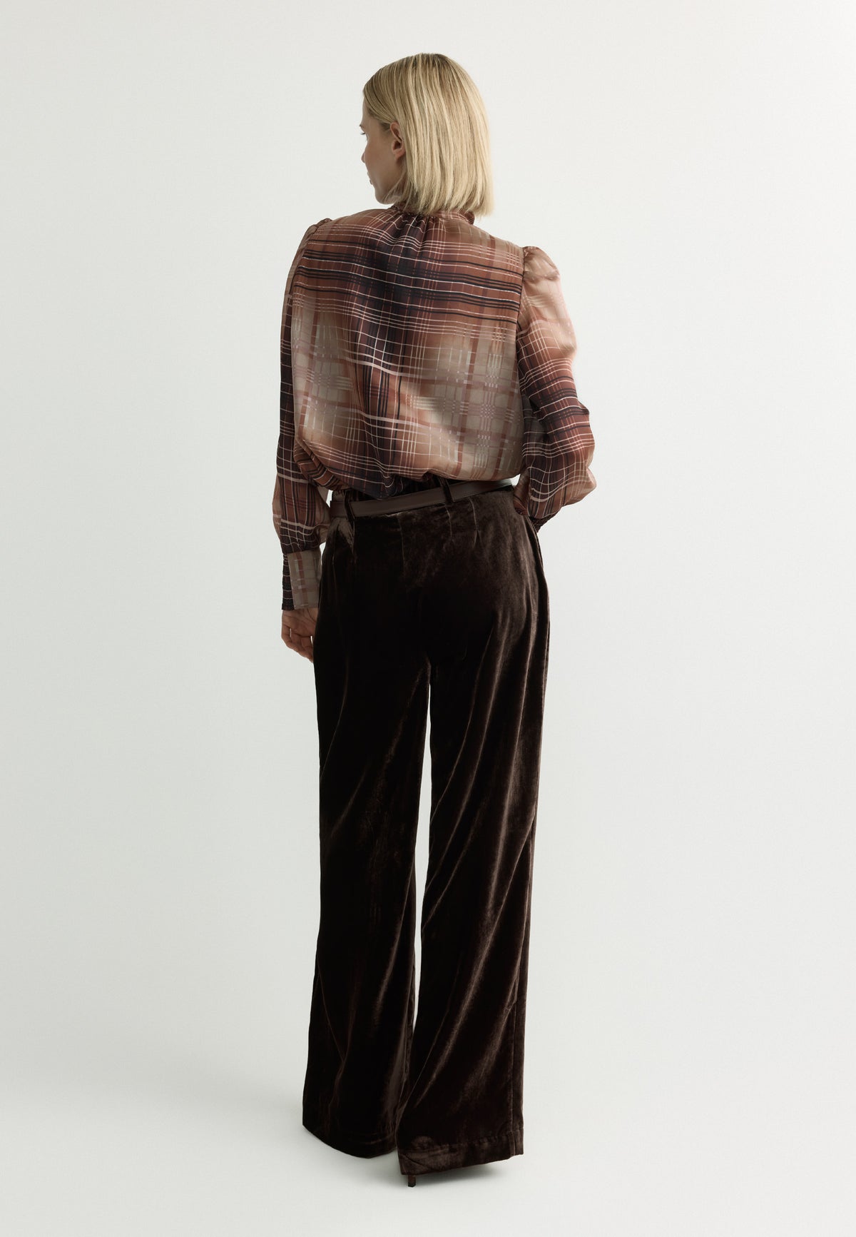 FW26XADL186_2.jpg