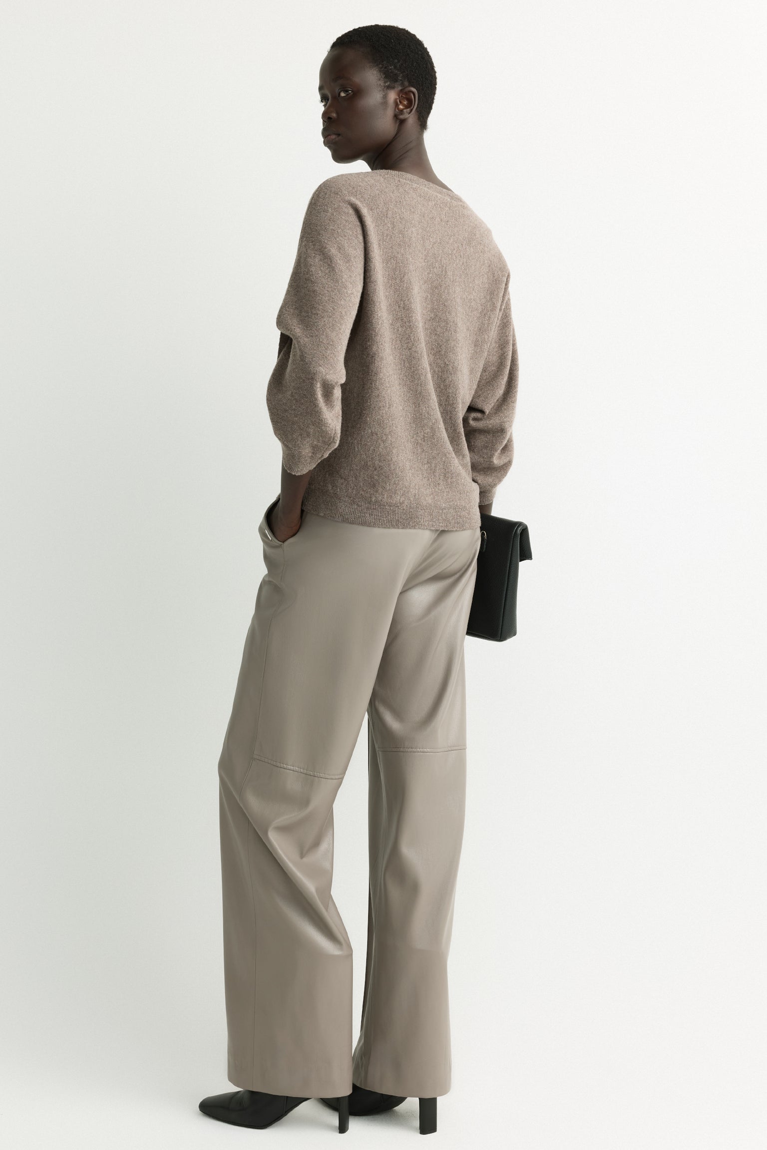 FW26XADL94_3_ecom.jpg